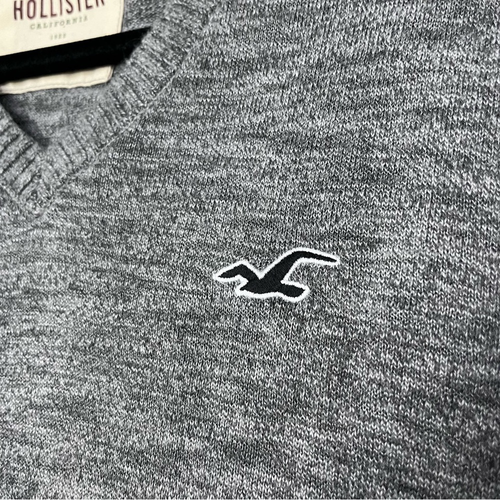 Vintage/Y2K Men’s Thin Hollister Sweater Size L Grey Colour Soft & Cozy - Picture 3 of 9
